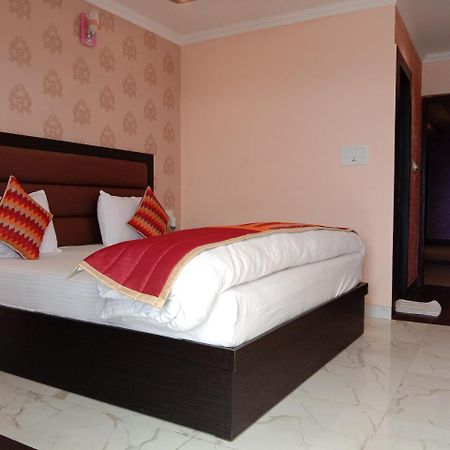 The Park Presidency Hotel بريلي المظهر الخارجي الصورة