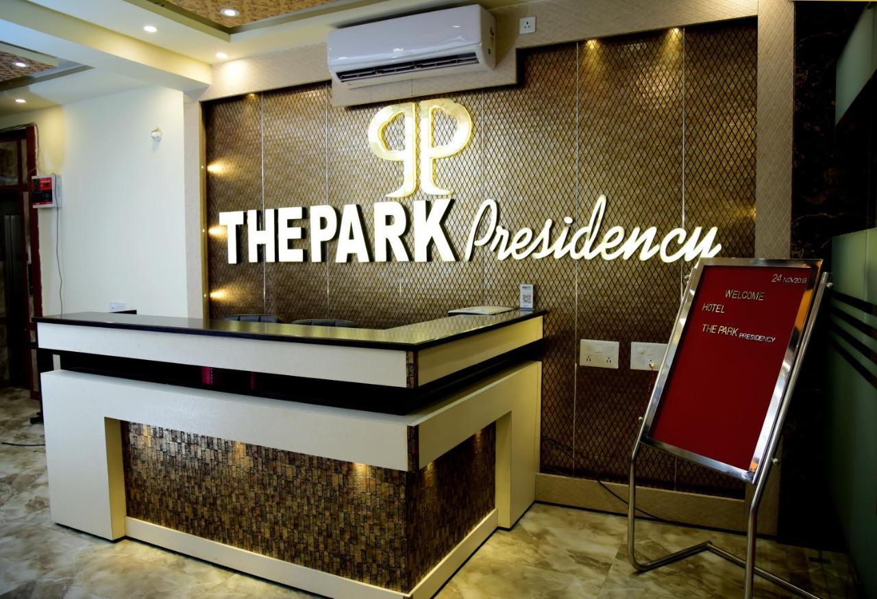 The Park Presidency Hotel بريلي المظهر الخارجي الصورة