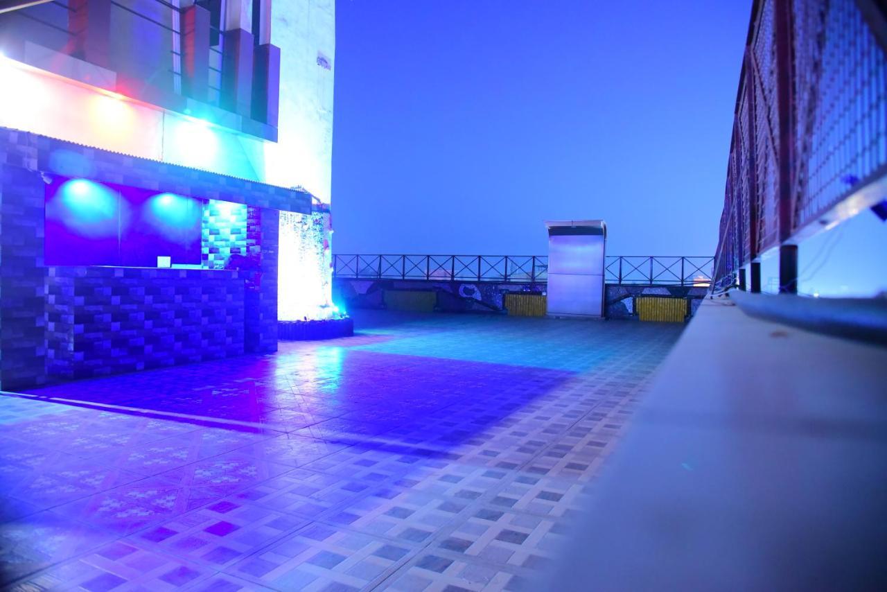 The Park Presidency Hotel بريلي المظهر الخارجي الصورة