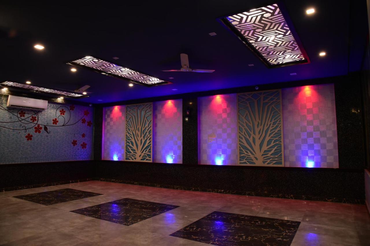 The Park Presidency Hotel بريلي المظهر الخارجي الصورة