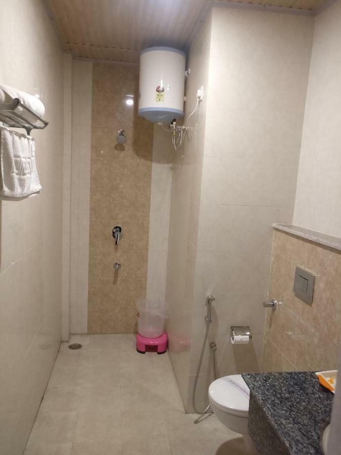 The Park Presidency Hotel بريلي المظهر الخارجي الصورة